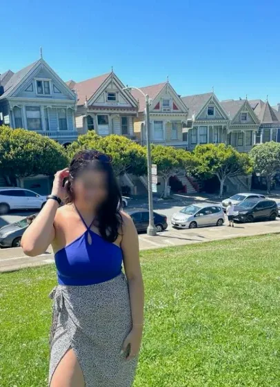 Emilie, 28