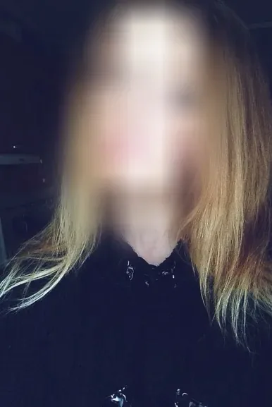 Jasmin, 28