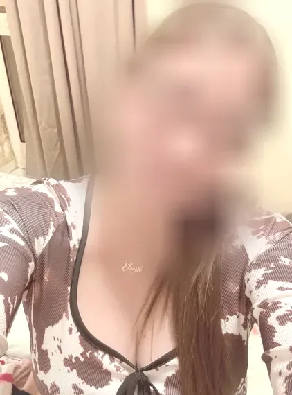Katja, 39