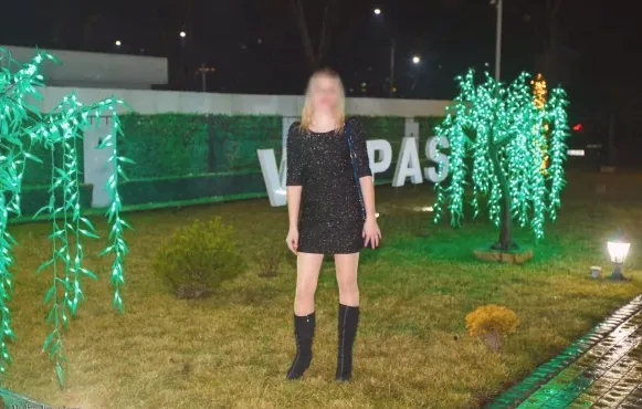 Tilde, 32